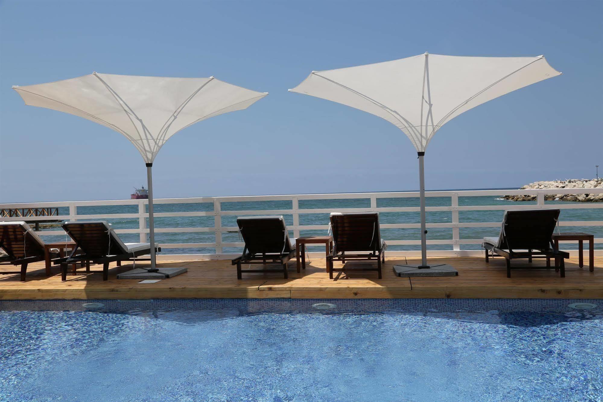 Veer Luxury Boutique Hotel & Beach Club Jounieh Kültér fotó